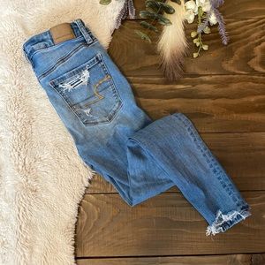 American Eagle Super High Rise Jegging Sz 2